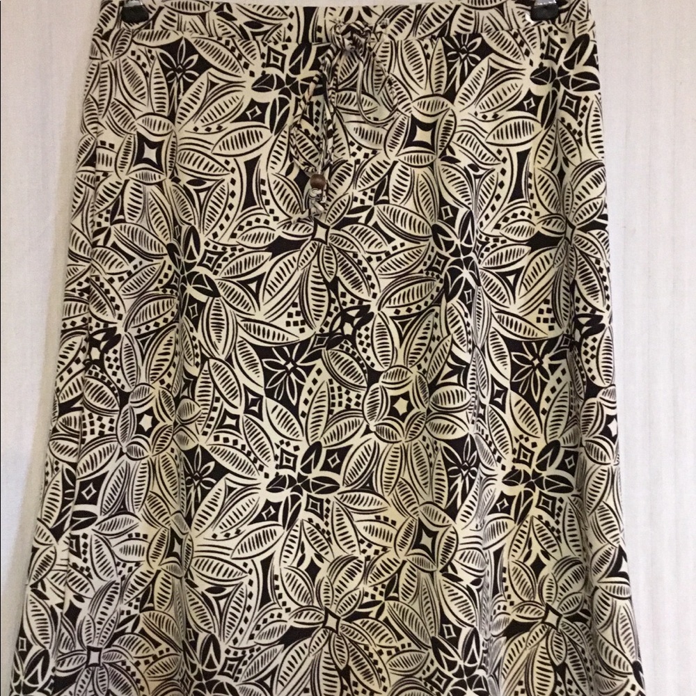 Willie Smith Pull On Skirt